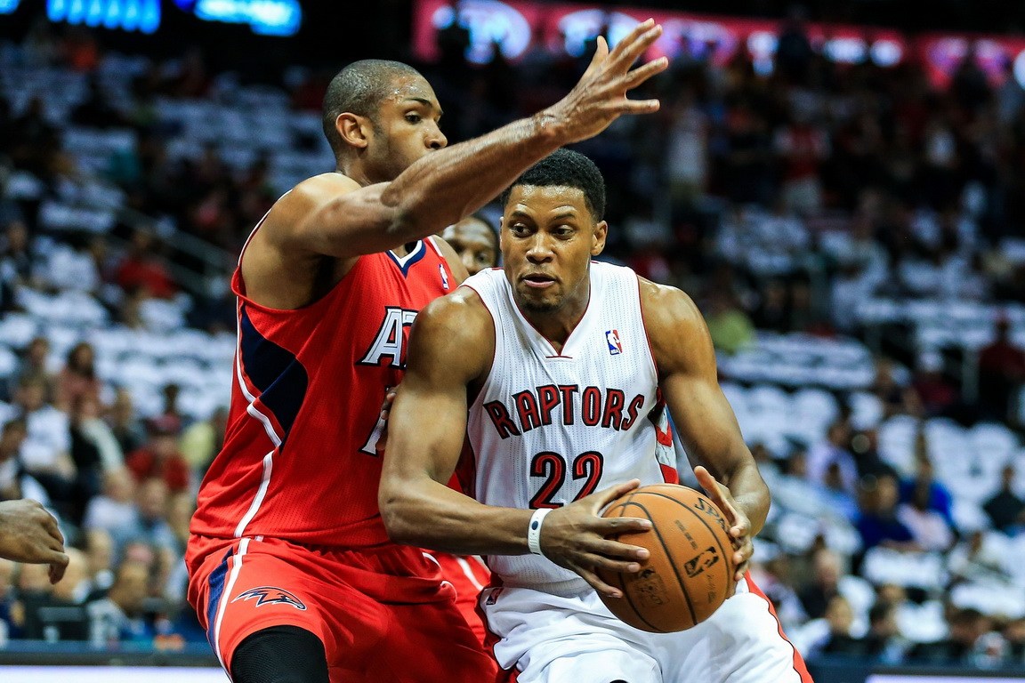 体育APP-关于JackeyLove在老鹰比赛中失利多伦多猛龙今夜防线松动，布鲁克林篮网围绕NBA常规赛扳平良机直接炸裂的信息